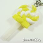 Sweet & Co. - Sweet Yellpw Candy Lollipop Glitter Necklace