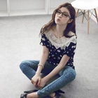 D.P-Shop - Set: Lace-Neckline Dotted Top + Camisole