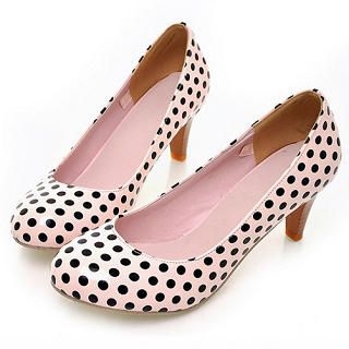 Dotted Pumps
