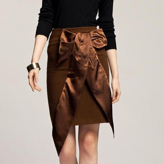 Bow-Accent Pencil Skirt Bow-Accent Pencil Skirt