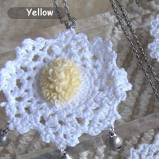 Yellow Vintage Flower Lace Necklace Yellow Vintage Flower Lace Necklace