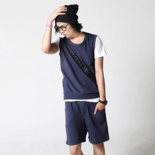 Set: Sleeveless Top + Sweat Shorts