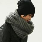 REENO - Knit Circle Scarf