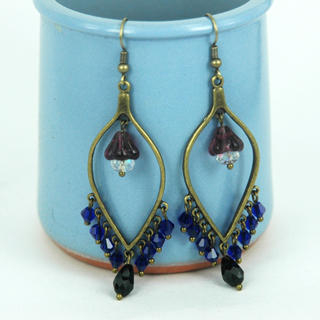 Vintage Floral Romance Earrings Vintage Floral Romance Earrings