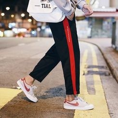 JUN.LEE - Cropped Sweatpants JUN.LEE - Cropped Sweatpants