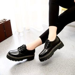Shoetown - Lace-Up Platform Shoes Shoetown - Lace-Up Platform Shoes