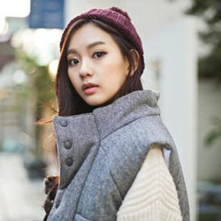 Zip-Accent Herringbone Vest