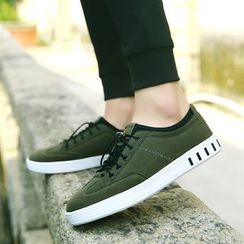 Chariot - Platform Lace-Up Sneakers Chariot - Platform Lace-Up Sneakers