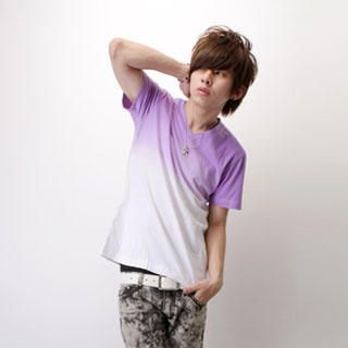 Gradient V-Neck Short Sleeve T-Shirt Gradient V-Neck Short Sleeve T-Shirt