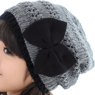Bow-Accent Beanie