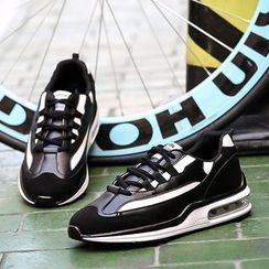 Preppy Boys - Panel Lace-Up Sneakers Preppy Boys - Panel Lace-Up Sneakers