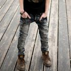 MR.ZERO - Acid-Washed Studded Jeans