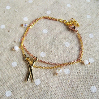 Gold Lovely Scissors Beacelet